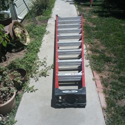 10ft Werner Step Ladder Like New