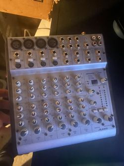 ALESIS MULTIMIX 8 CHANNEL USB