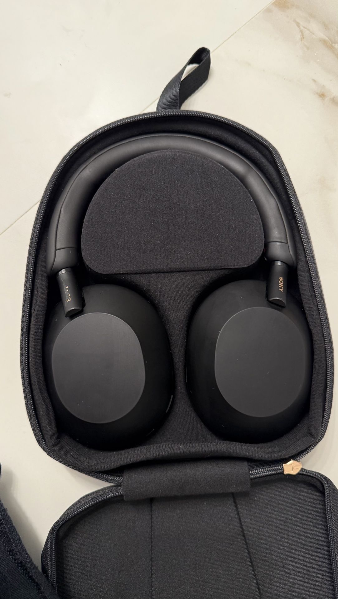 Sony WH-1000XM5 noise canceling headphones