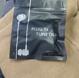 Delta Studio Earbuds