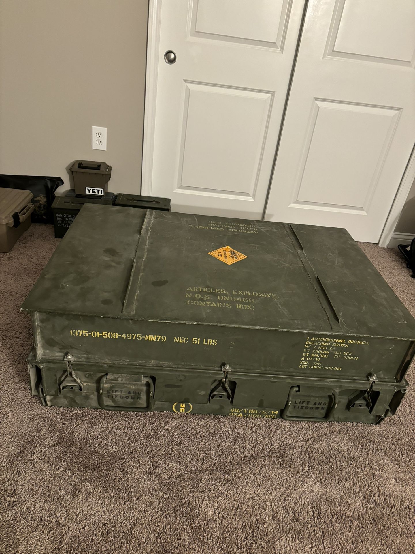 USMC APOBS Container (Military Surplus)