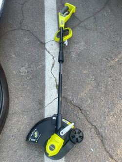 RYOBI ONE+ 18V 13 in. Cordless Battery String Trimmer/Edger (Tool Only)