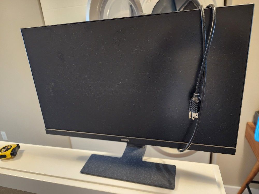 THREE BENQ MONITOR 25 INCHES