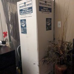 Brand New In Box 40 Gallon Water Heart 