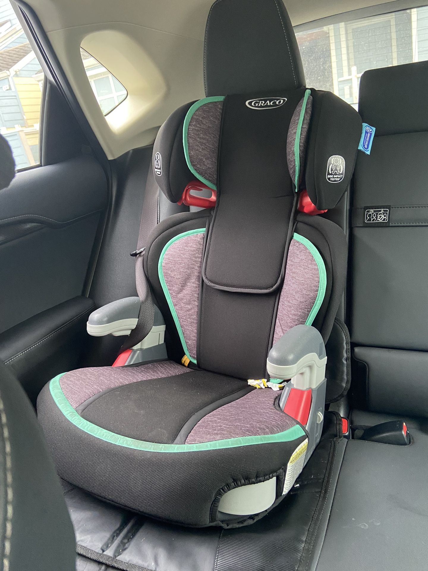 Graco Turbo HB with carseat protector
