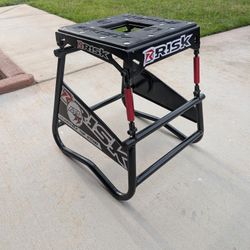 Risk Motorcycle Stand
