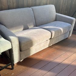 Free Pull Out Couch 
