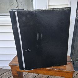 Frigidaire Mini Fridge 