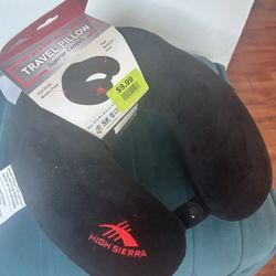 NEW TRAVEL PILLOW