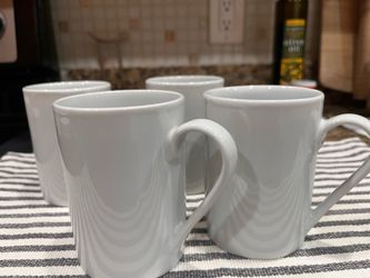 Set of 4 coffee cups
