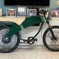 Lohner Falcon Electric Retro Bike. 