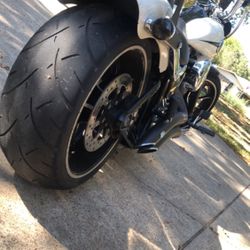 2014 Harley Davidson Breakout