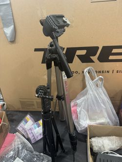 Tripod And Ring light