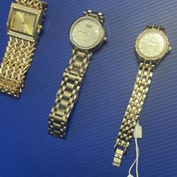 EXQUISITE MOTHER’s Day Or Graduation gift 