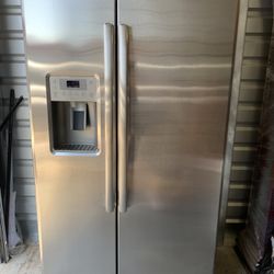 GE PROfILE 22 Cubic Feet Side By Side Refrigerator Stainless Steel.