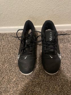 Football cleats