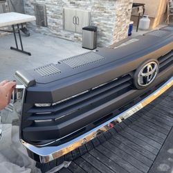 2018 Toyota Tundra grille