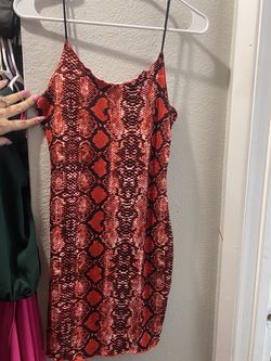 Womens fitted spaghetti strap dresses