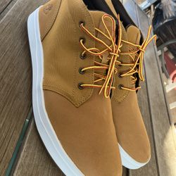 Clean Timberland’s Shoes (Men) 12-13 SIZE