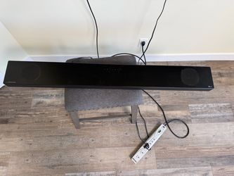 Soundbar — LG SP9YA with remote and wires