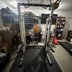 SQUAT / BENCH PRESS /  PULL UP WITH BUMPER PLATES AND OLYMPIC BARBELL PRICE TO SELL FAST $699 ( EXCELLENT CONDITION)