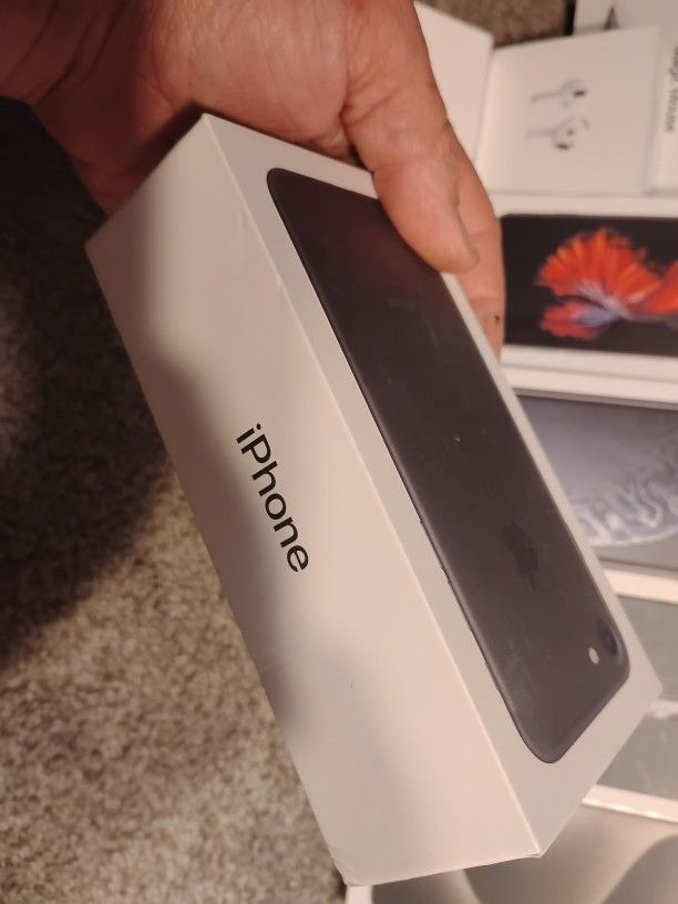 APPLE IPHONE, MACBOOK PRO, IPOD, IPAD, WATCH *BOXES*