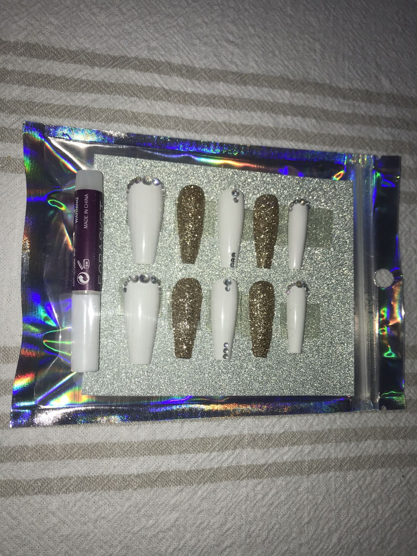 Custom press on nails