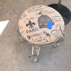Pretty In Paris Metal Stool