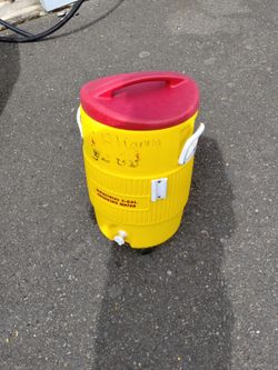 5 Gallon Water Jug Very Clean Like New!