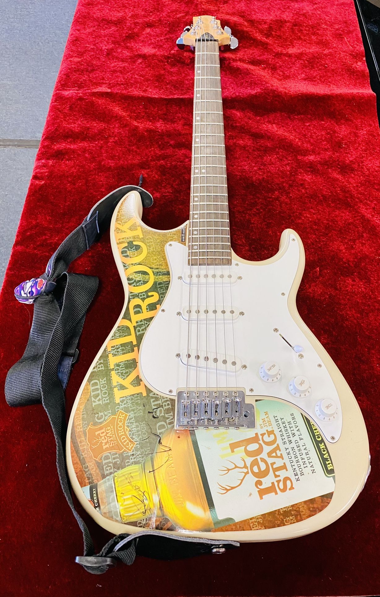 Kid Rock/ Red Stag Malibu Guitar, made by Samick Music Signature Series Greg Bennet