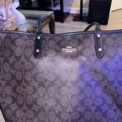 Coach Tote 