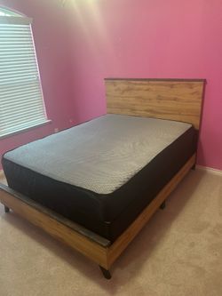 Queen Bed Set