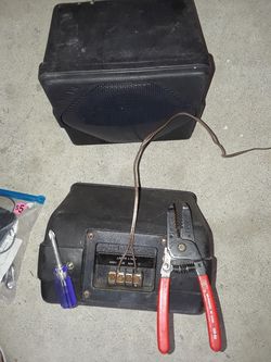 2 Outdoor Speakers $15