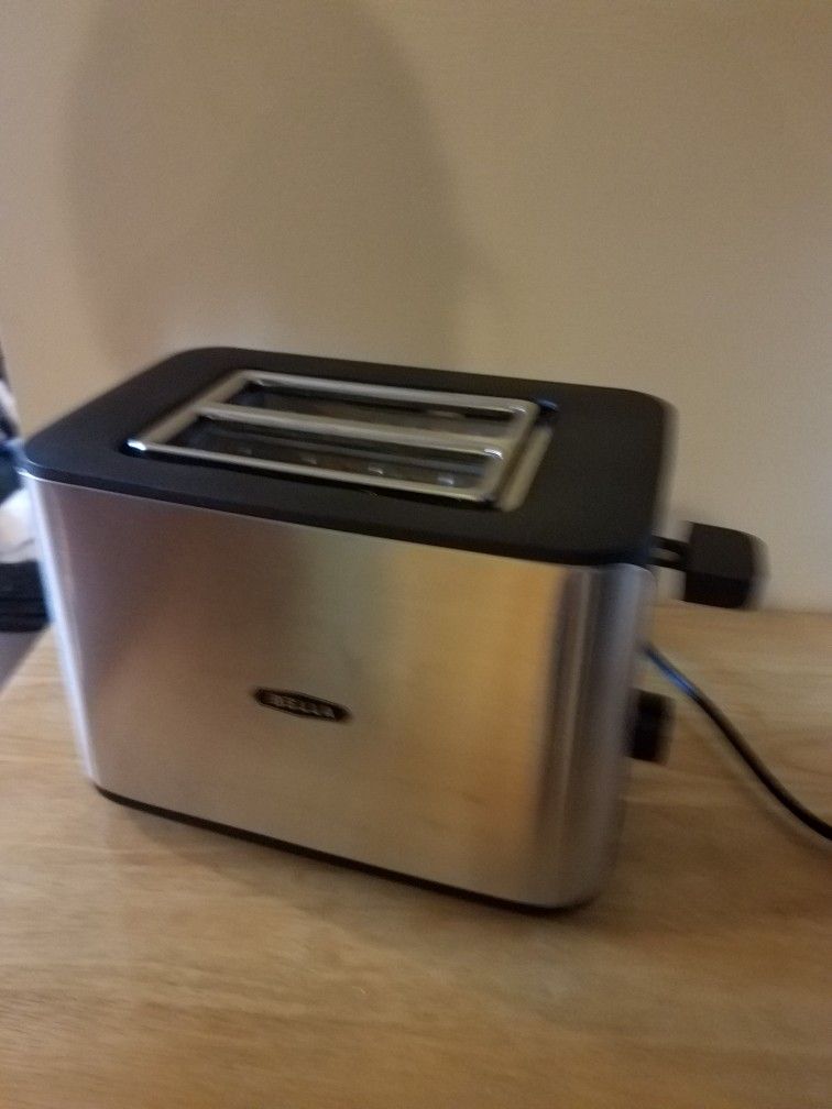 2-Slice Stainless Steel Toaster/ Free Gluten Toaster