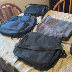 Free 4 Purses