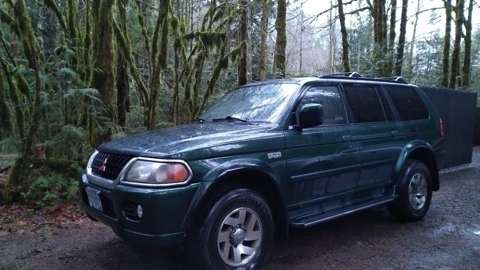 2002 Mitsubishi Montero Sport