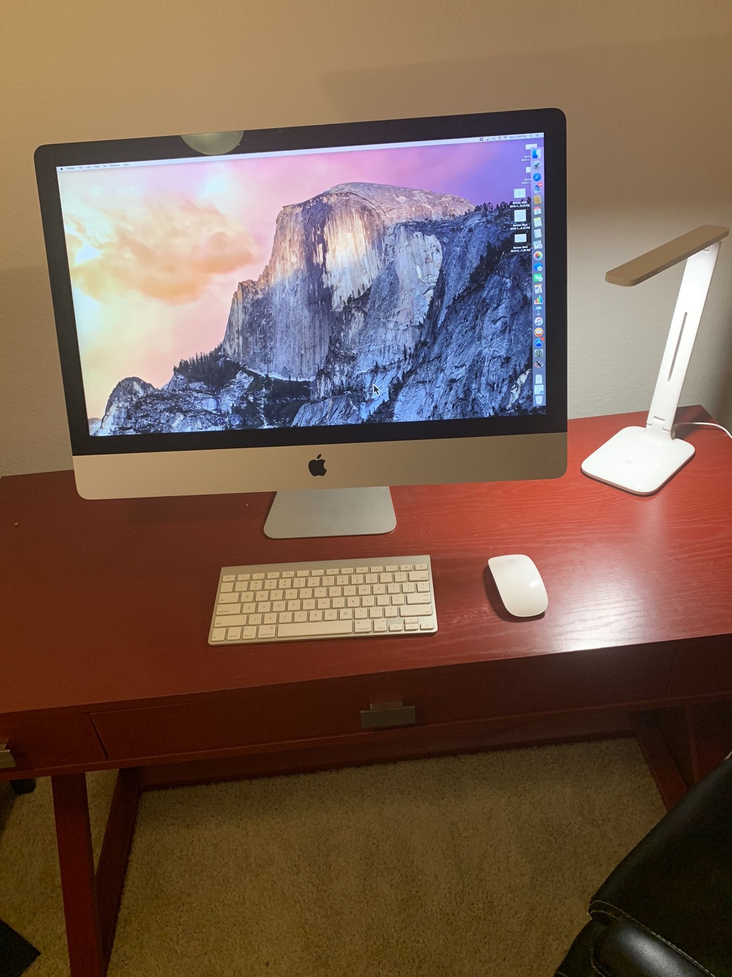 27” iMac (8G RAM, 1TB storage)