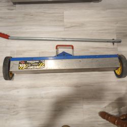 30" Magnetic Sweeper 