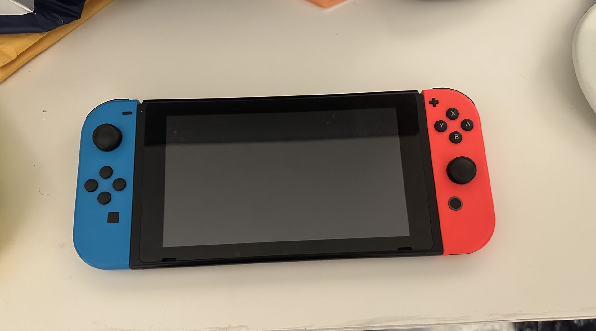 Nintendo Switch (V2)