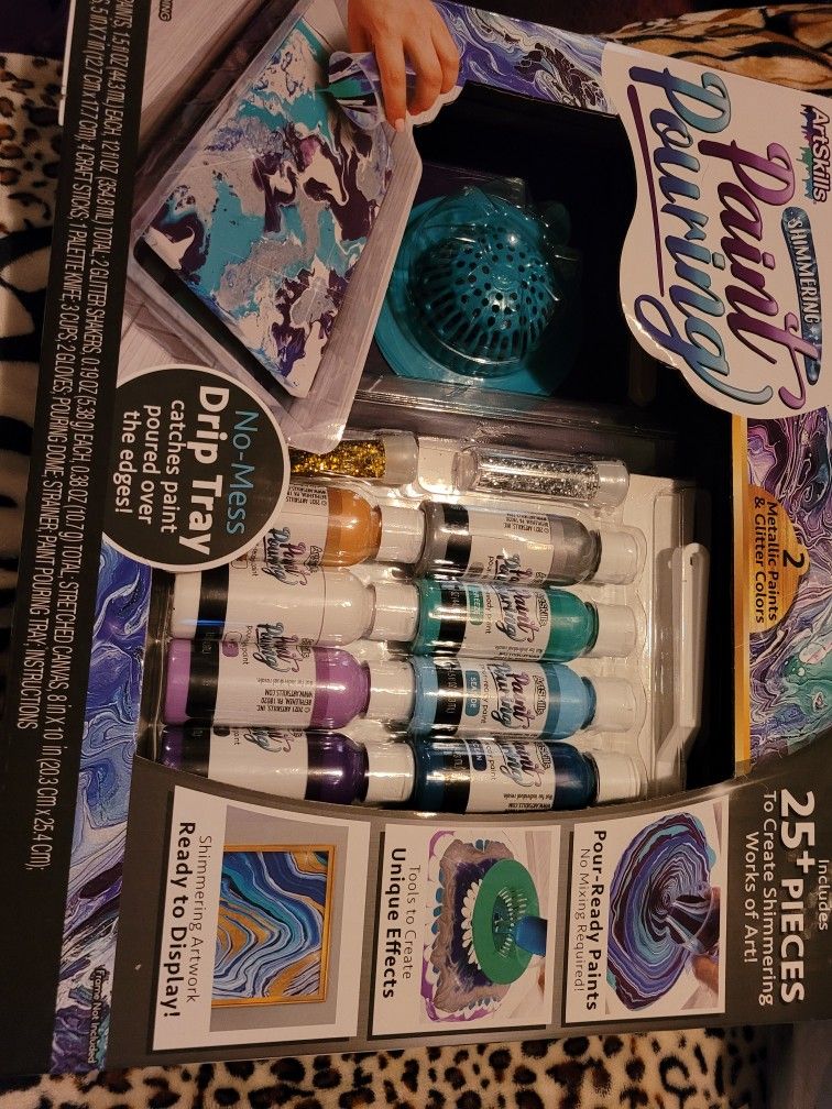 Paint Pouring Kit