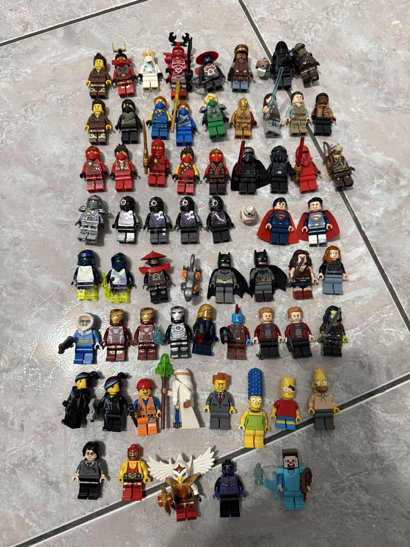 HUGE LEGO Minifigure Collection Lot (Ninjago, Star Wars, Marvel, DC, Lego Movie)