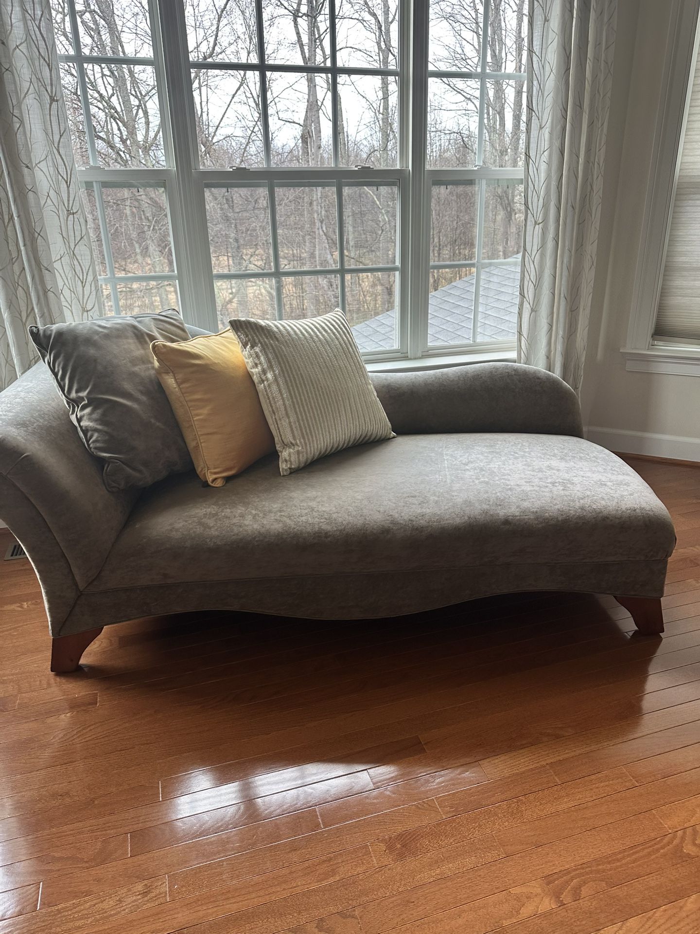 Chaise Lounge