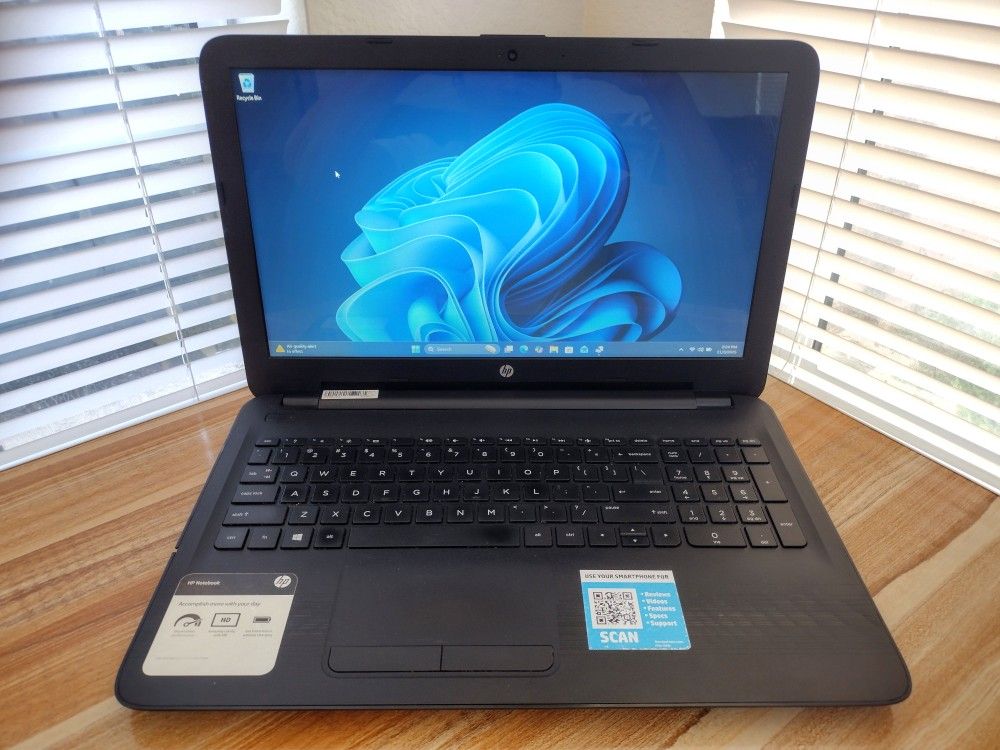 Hp Laptop w/ Windows 11