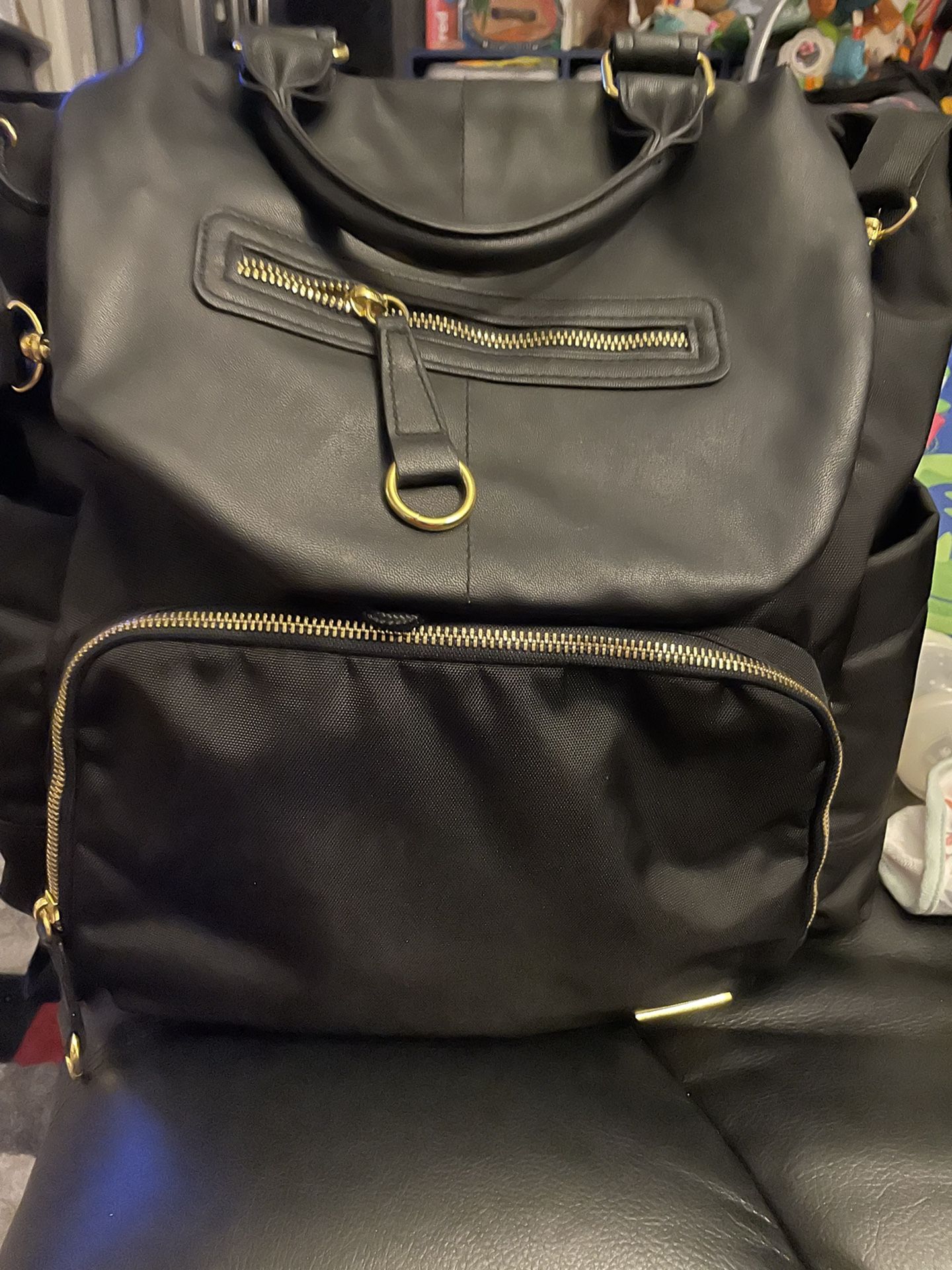 Diaper Bag ( Skip*Hop)