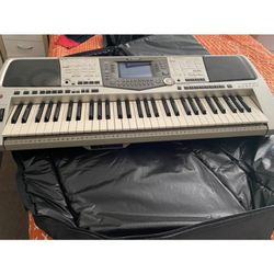 TECLADO YAMAHA PSR 2000 