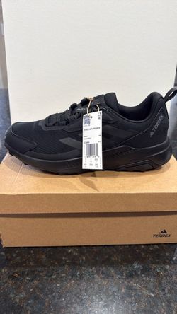 Black Shoes - Womens