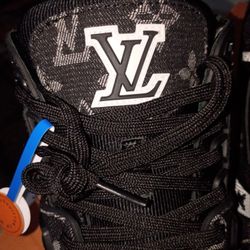 Brand New Exclusive Louis Vuitton Shoes,Dust Bag And Receipt Included 