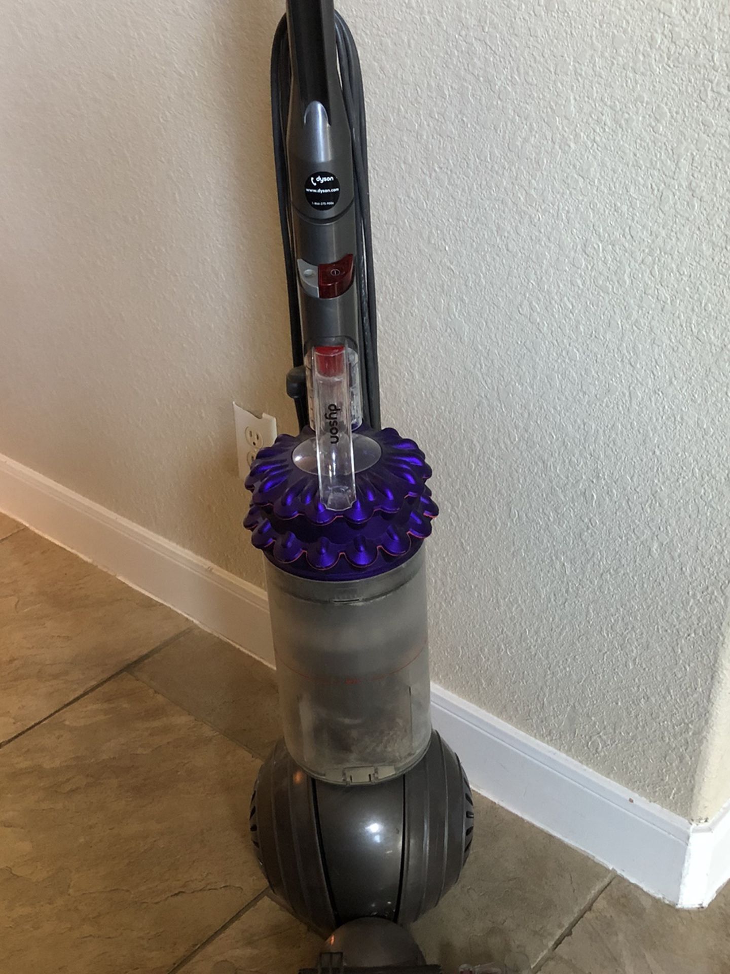 Dyson Animal ball Vacuum
