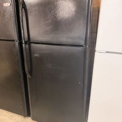 Frigidaire Refrigerator 