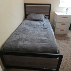 Metal Twin Bed And Mattress 
